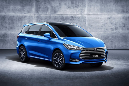 自主伟德手机网址新潮VS合资品牌价格最低，家用你选谁?